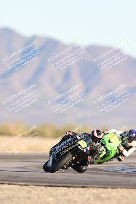 media/Dec-07-2025-CVMA (Sun) [[3e7d2de5dc]]/Race 17-Amateur Formula Middleweight/